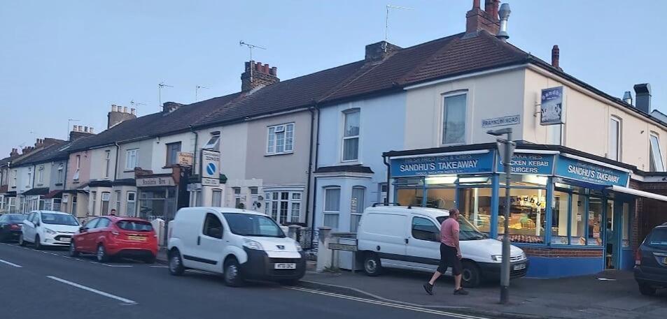 Bed and Breakfast Priestfield House Medway Gillingham  Exterior foto