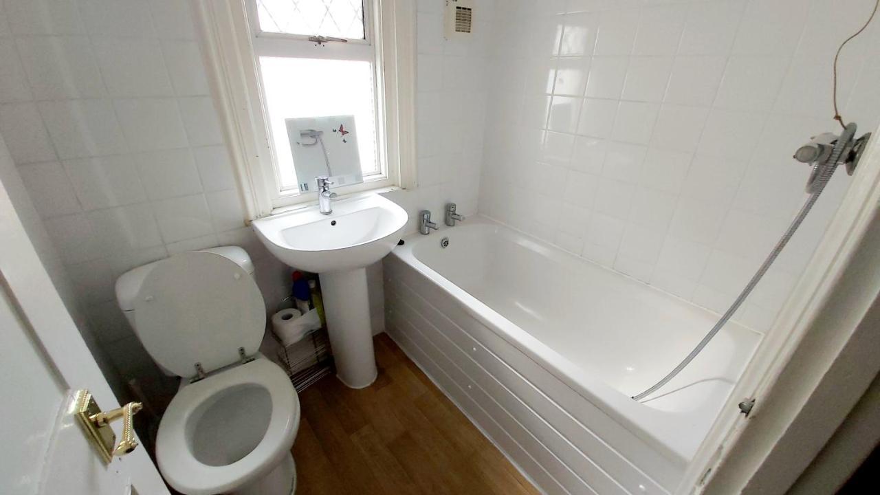 Bed and Breakfast Priestfield House Medway Gillingham  Exterior foto